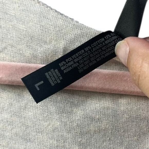 Easy Wear lightweight knit cream peach tank top scoop neck large NWOT - Picture 3 of 3